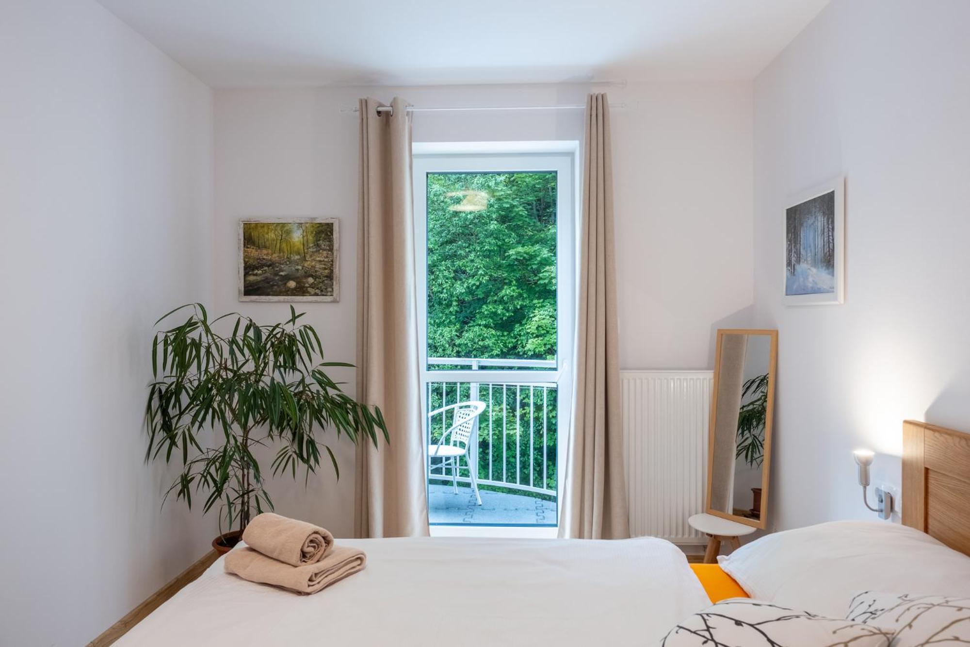 Forest Apartment With Sauna Яхимов Экстерьер фото
