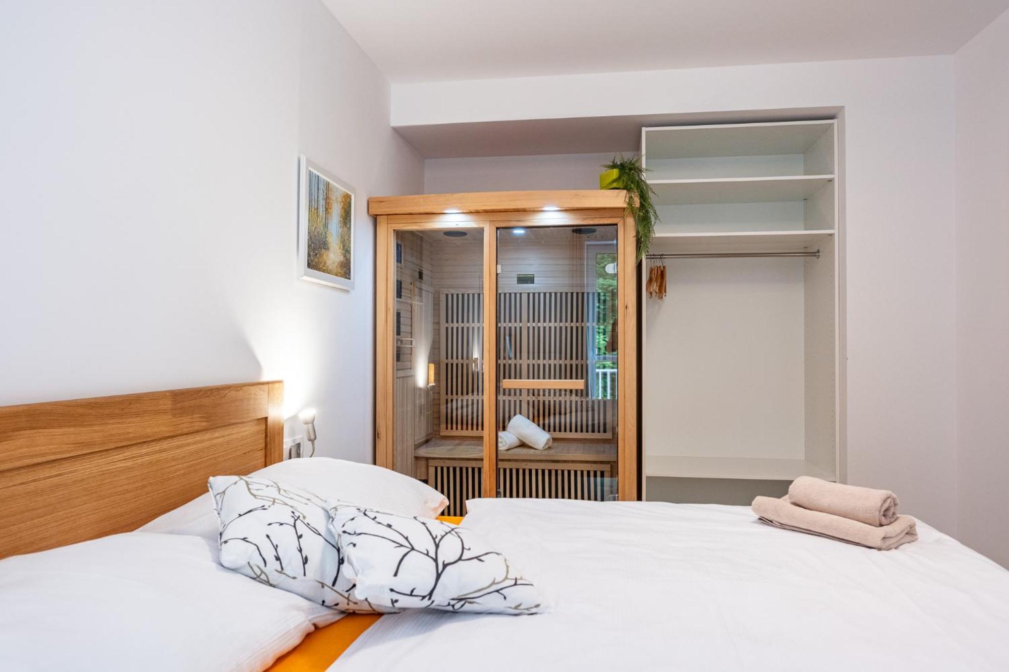 Forest Apartment With Sauna Яхимов Экстерьер фото